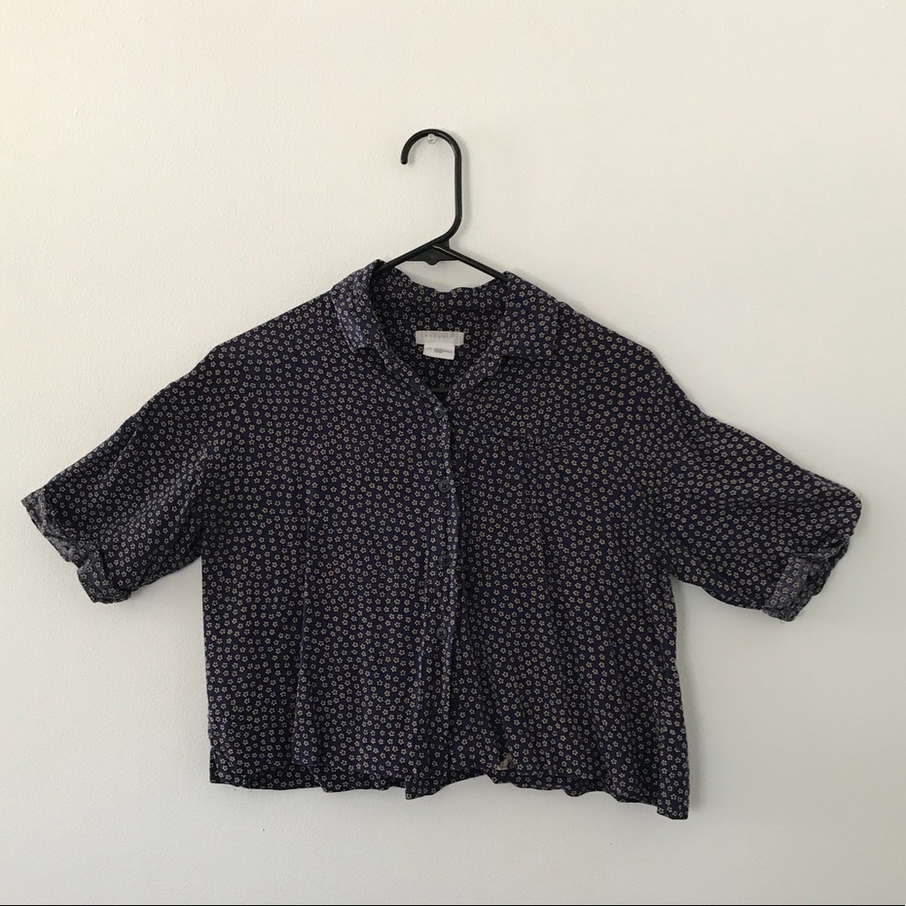 Cropped floral button down